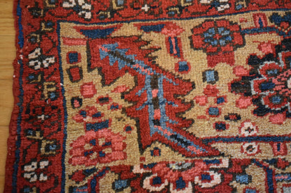 Vintage Persian Heriz Rug, 9'5" x 12'8", in brick, ivory, navy and yellow - photo 10