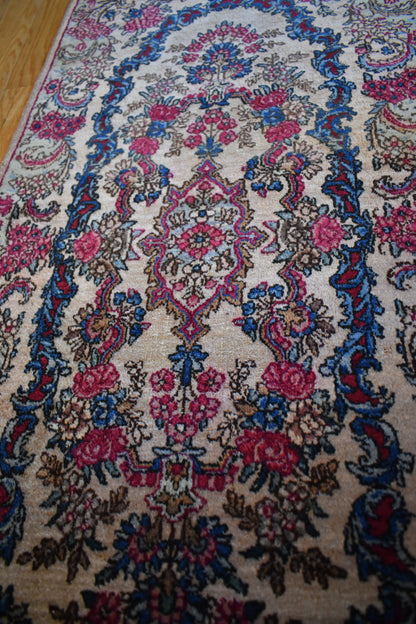 Antique Persian Kerman Rug, 1'11" x 4'2", in blue, green, ivory and pink - photo 5