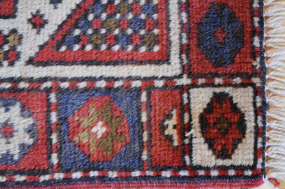 Antique Turkish Anatolian Rug, 2'7" x 4'5", in brown and ivory - photo 2