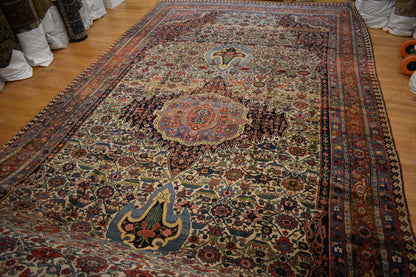 Antique Persian Bidjar Rug, 12' x 20'10", in blue, ivory, navy and red - photo 6