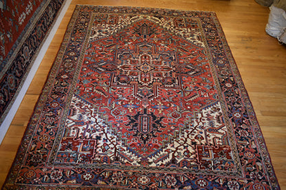 Antique Persian Heriz Rug, 8'1" x 11'2", in brick, ivory, navy and red - photo 4