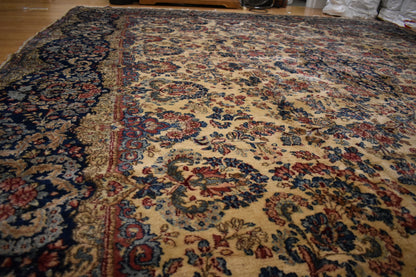 Antique Persian Kerman Rug, 11'5" x 14'2", in ivory, navy, pink and red - photo 6