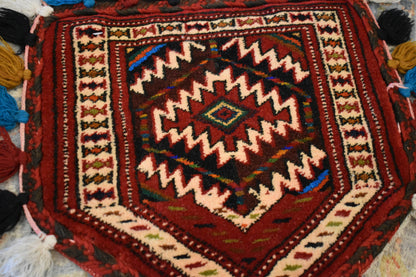 Vintage Turkish Turkman Bagface, 1'3" x 1'4", in blue, ivory, navy and red - photo 2