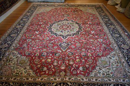 Persian Tabriz Rug with Silk, 10' x 13'1", in baby blue, ivory, navy and pink - photo 2