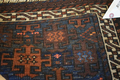 Antique Persian Baluch Rug, 3' x 4'3", in blue, brown and rust - photo 5