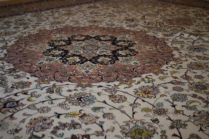 Persian Tabriz Rug with Silk, 9'11" x 13'6", in ivory, navy, pistachio and plum - photo 6