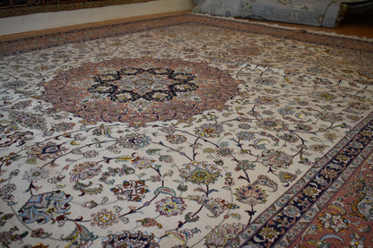 Persian Tabriz Rug with Silk, 9'11" x 13'6", in ivory, navy, pistachio and plum - photo 7