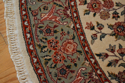 Sino Sarouk Rug, 5' x 5', in cream, pink and pistachio - photo 2