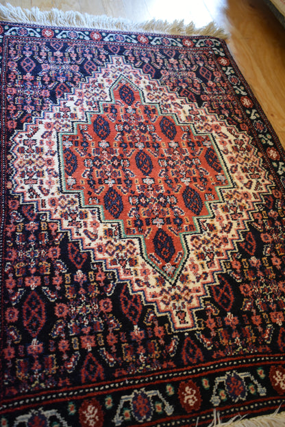 Vintage Persian Senneh Rug, 2'5" x 3'7", in ivory, navy and rust - photo 5