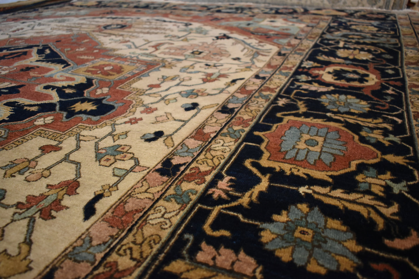 Indian Heriz Serapi - 8.9x11.11 - 5926