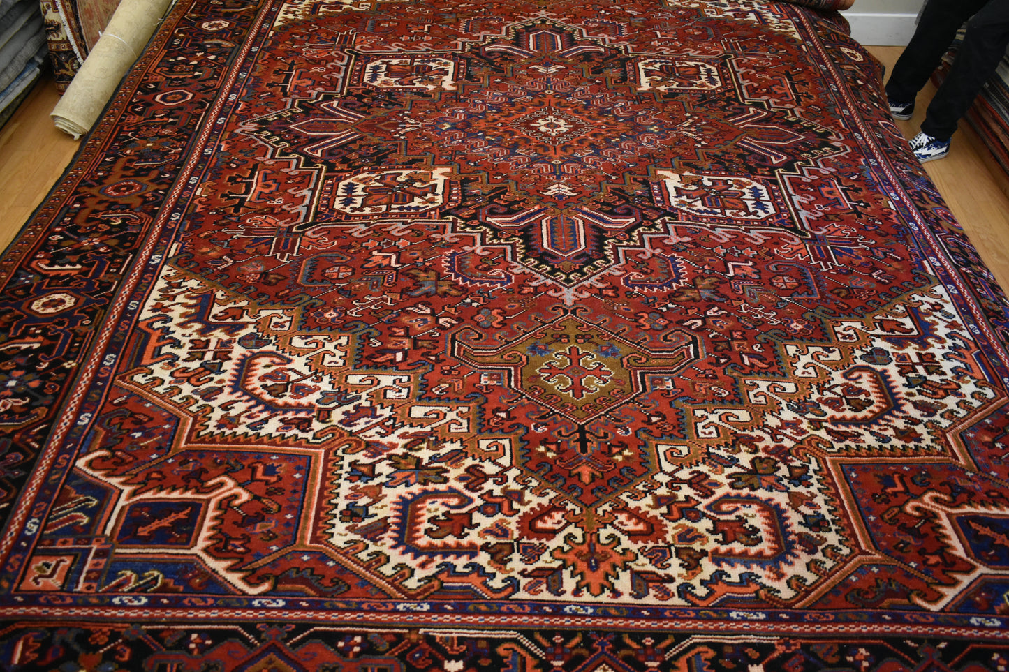 Persian Heriz - 9.4x12.6 - 85227