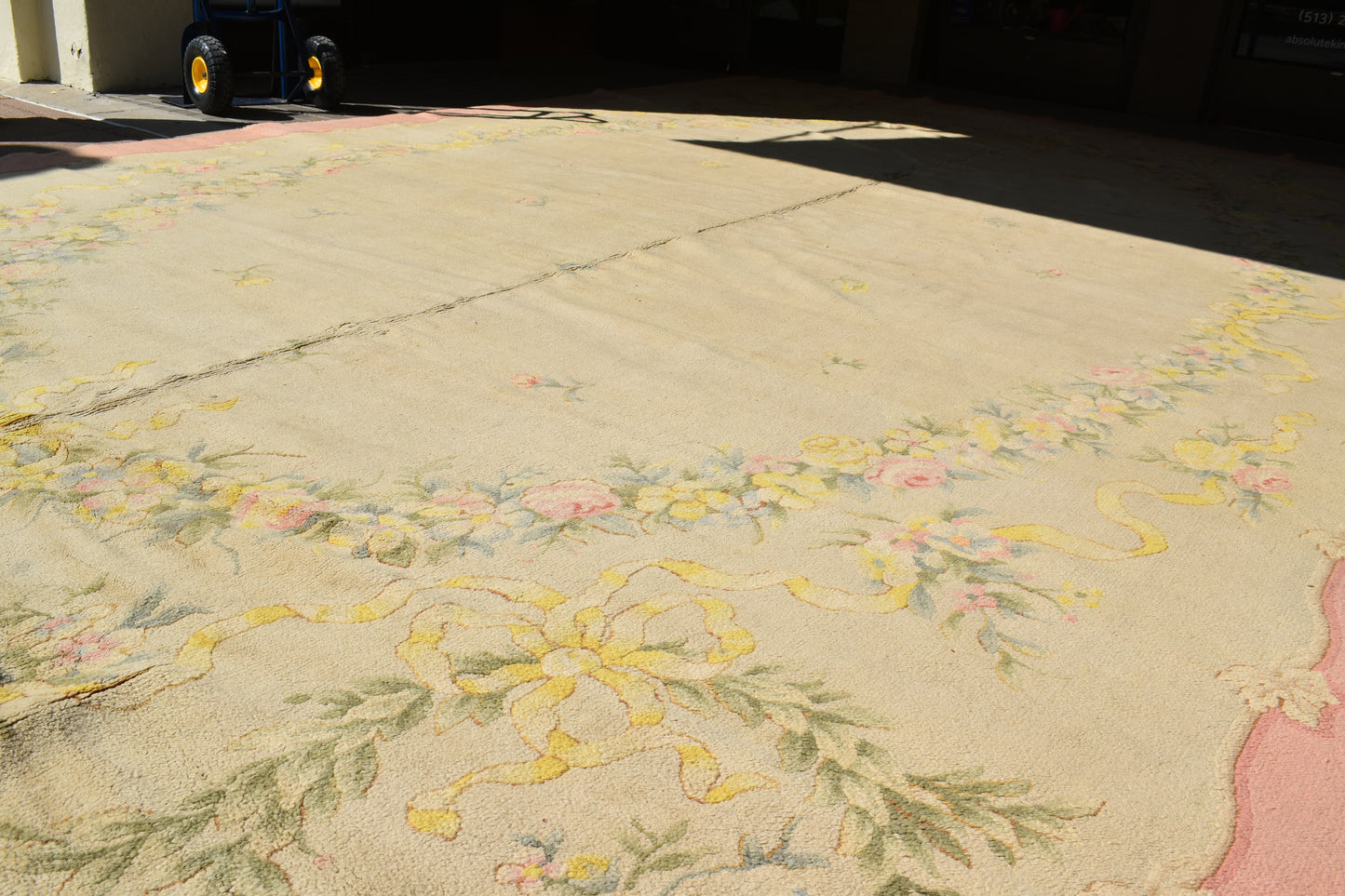 European Savonnerie - 11.0x18.0 - F3978