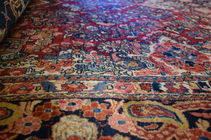 Antique Persian Sarouk Rug, 9'1" x 11', in blue and burgundy - photo 7