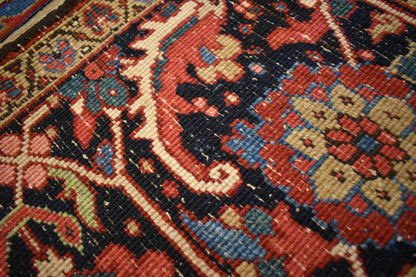 Antique Persian Heriz Rug, 9'3" x 12'2", in blue, brick and navy - photo 3