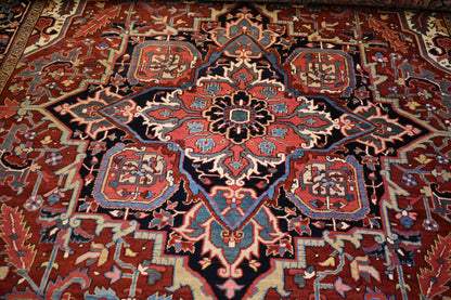 Antique Persian Heriz Rug, 9'3" x 12'2", in blue, brick and navy - photo 4