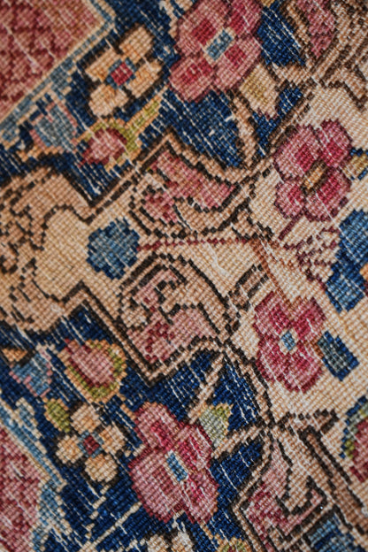Antique Persian Kerman Rug, 2' x 4', in blue, green, ivory and pink - photo 5