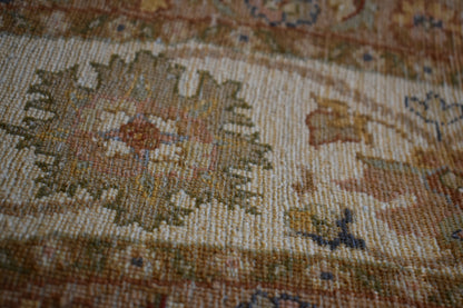 Indian Zigler Rug, 6' x 6', in cream, green, pistachio and yellow - photo 3