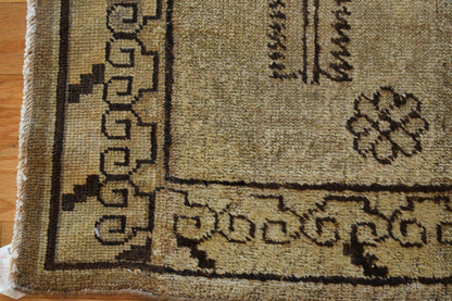 Antique Turkish Anatolian Rug, 2'8" x 4', in beige, brown and khaki - photo 3