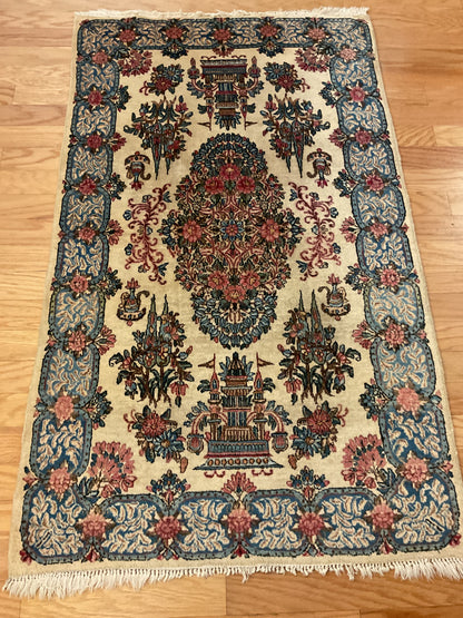 Antique Persian Kerman Rug, 3'1" x 5', in blue, ivory, pink and red - photo 4