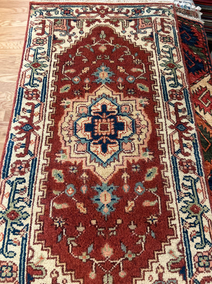 Indian Heriz Rug, 2' x 3'11", in blue, green, ivory and rust - photo 3