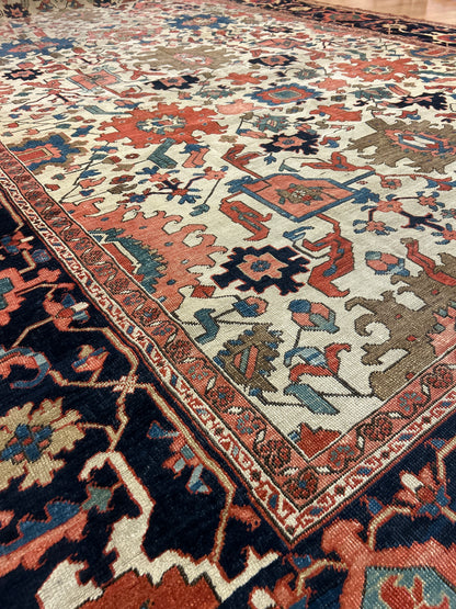 Antique Persian Serapi Rug, 11'5" x 20', in blue, ivory, navy and rust - photo 6