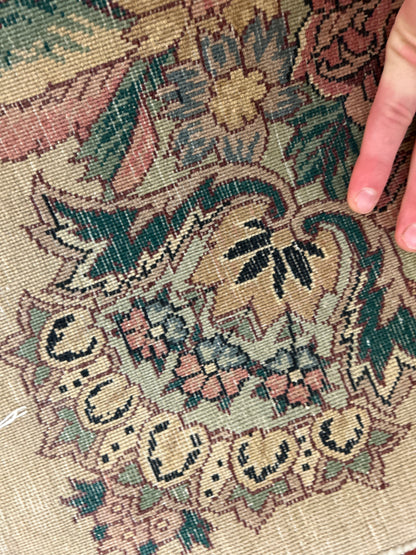 Pakistani Lavar Rug, 9' x 12'1", in green, ivory, khaki and rose - photo 5