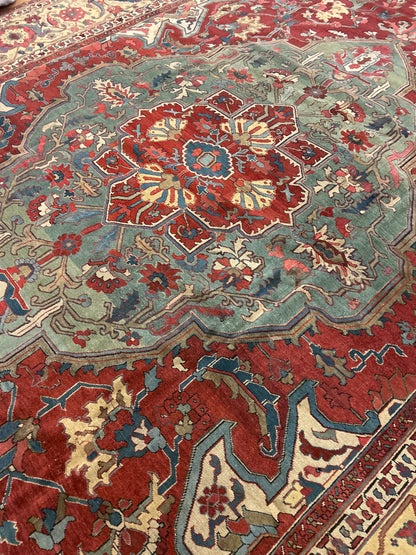 Persian Serapi Rug, 14'1" x 20'9", in blue, brick, camel and green - photo 7