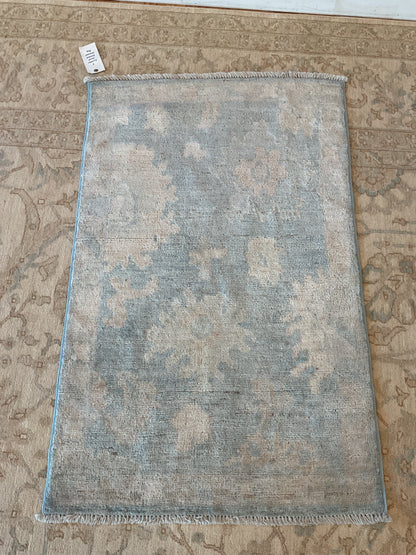 Pakistani Peshawar Rug, 2'7" x 4', in baby blue, beige and ivory - photo 2