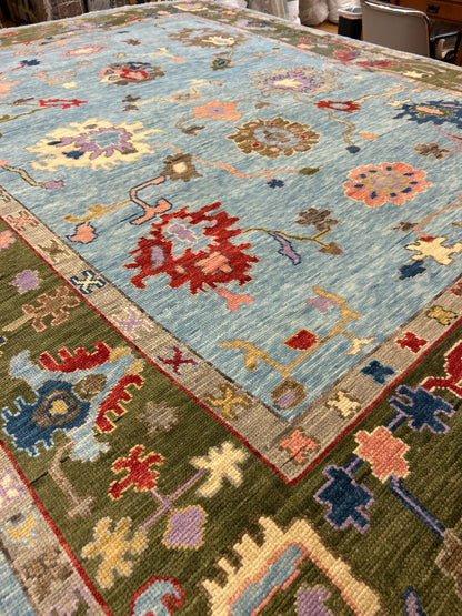 Indian Oushak Rug, 7'10" x 9'11", in baby blue, olive, pink and red - photo 3