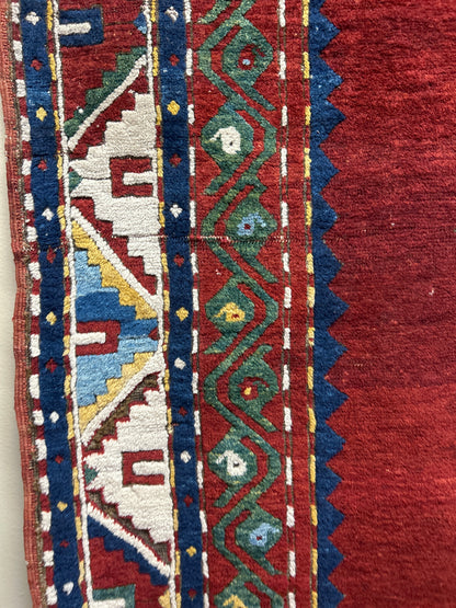 Antique Russian Lori Pambak Rug, 6'8" x 9'8", in blue, green, ivory and red - photo 2