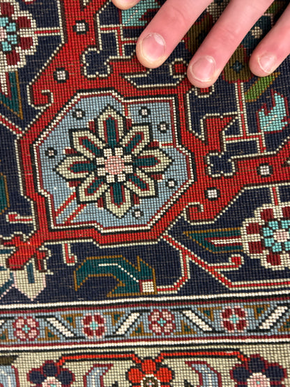 Persian Tabriz Heriz Rug, 8'2" x 11'7", in ivory, mint, navy and red - photo 4