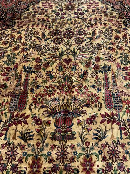 Antique Persian Kashan Rug, 14'1" x 22', in cream, navy, red and rose - photo 2