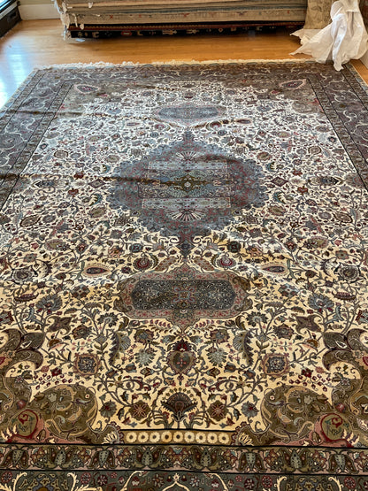 Vintage Persian Tabriz Rug with Silk, 9'10" x 13'1", in baby blue, gold, ivory and pink - photo 2