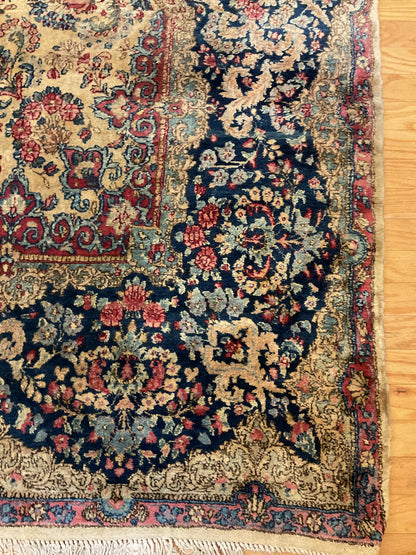 Antique Persian Kerman Rug, 11'5" x 14'2", in ivory, navy, pink and red - photo 3