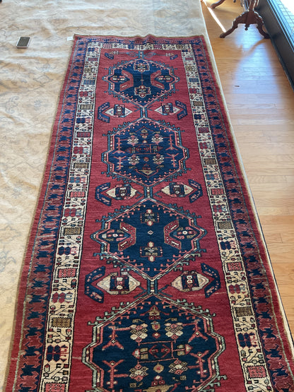 Antique Persian Sarab Runner, 3'3" x 10'1", in ivory, navy and red - photo 4