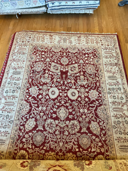 Pakistani Zigler Rug, 5'9" x 9', in beige, ivory and red