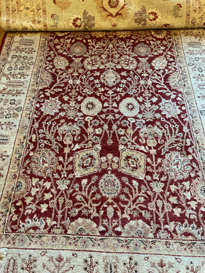 Pakistani Zigler Rug, 5'9" x 9', in beige, ivory and red - photo 2