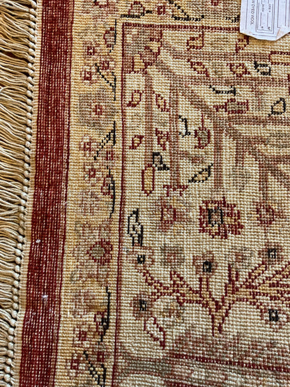 Pakistani Zigler Rug, 5'9" x 9', in beige, ivory and red - photo 3