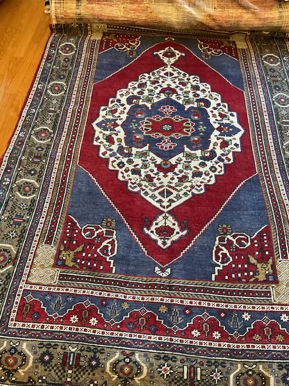 Vintage Turkish Anatolian Rug, 5'5" x 8'4", in blue, ivory, olive and red - photo 2