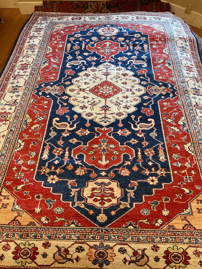 Pakistani Mohal Rug, 5'10" x 8'8", in ivory, navy and red - photo 2
