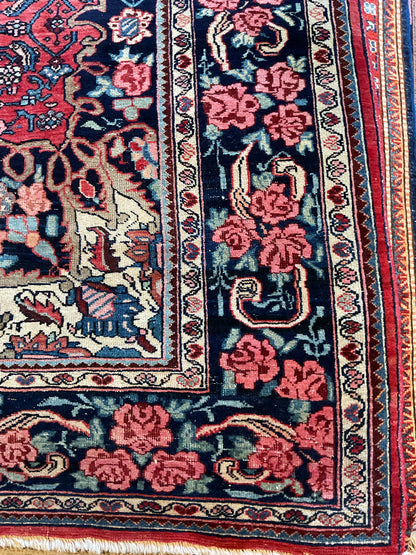 Antique Persian Bidjar Rug, 5'7" x 8'7", in ivory, navy, pink and red - photo 3
