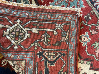 Indian Heriz Rug, 6' x 9', in baby blue, ivory, navy and red - photo 3