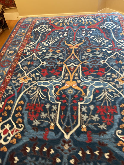 Indian Bidjar Rug, 6' x 9', in gold, ivory, navy and red - photo 4