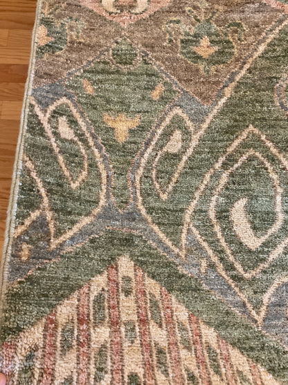 Afghan Peshawar Rug, 5'1" x 7'1", in green, ivory, mint and peach - photo 3