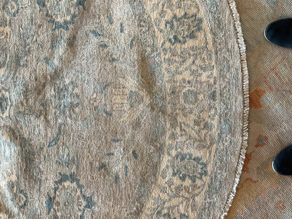 Pakistani Peshawar Rug, 8' x 8'1", in beige, blue and grey - photo 3