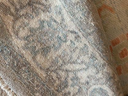 Pakistani Peshawar Rug, 8' x 8'1", in beige, blue and grey - photo 4